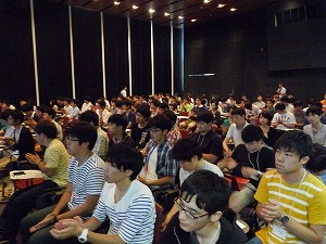 総会の様子