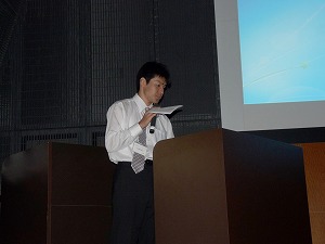 総会の様子