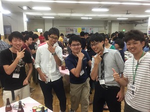 懇親会の様子