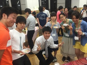 懇親会の様子
