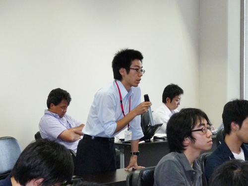 会場・ディスカッションの様子