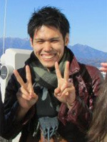 草野 悠太